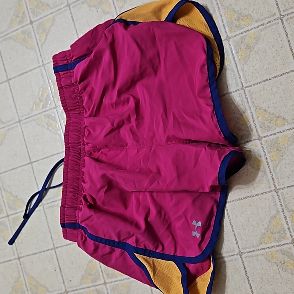 Under Armour womens running shorts